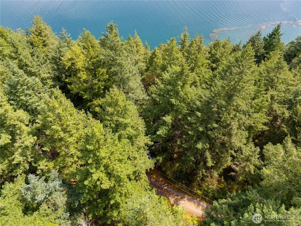 7121 Island View Drive Anacortes WA 98221