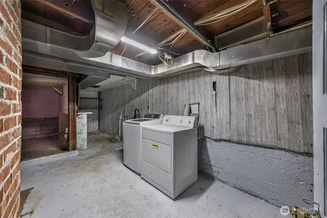 801 Newton Street Seattle WA 98109