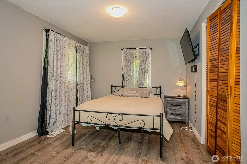 4802 Olympic Highway Aberdeen WA 98520