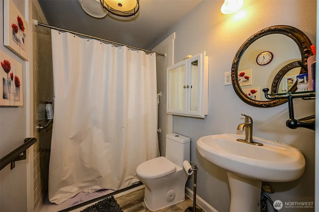 4802 Olympic Highway Aberdeen WA 98520