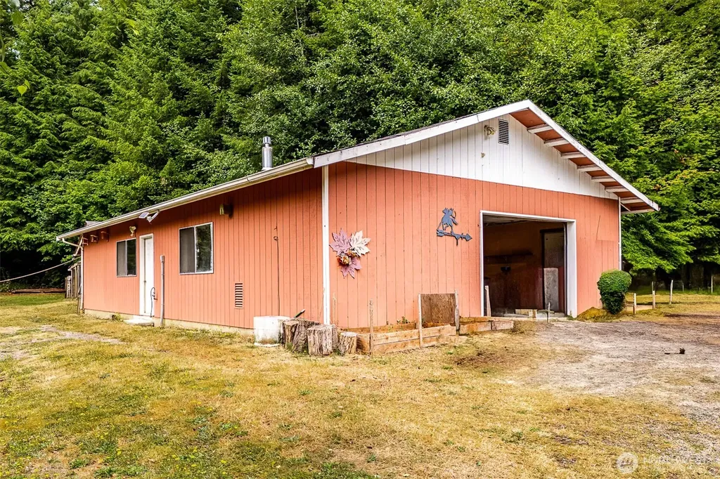 4802 Olympic Highway Aberdeen WA 98520
