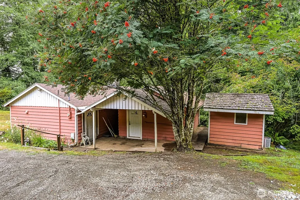 4802 Olympic Highway Aberdeen WA 98520