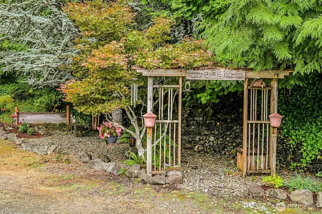 4802 Olympic Highway Aberdeen WA 98520