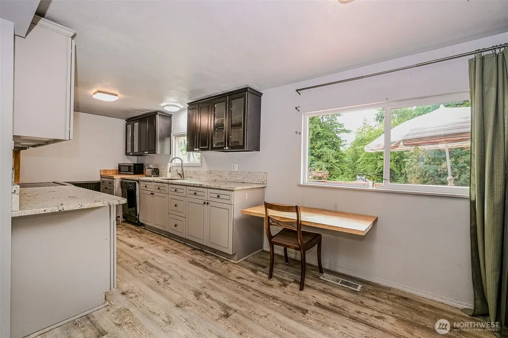 4802 Olympic Highway Aberdeen WA 98520