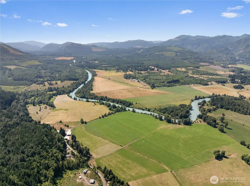2 Skinner Road Randle WA 98377