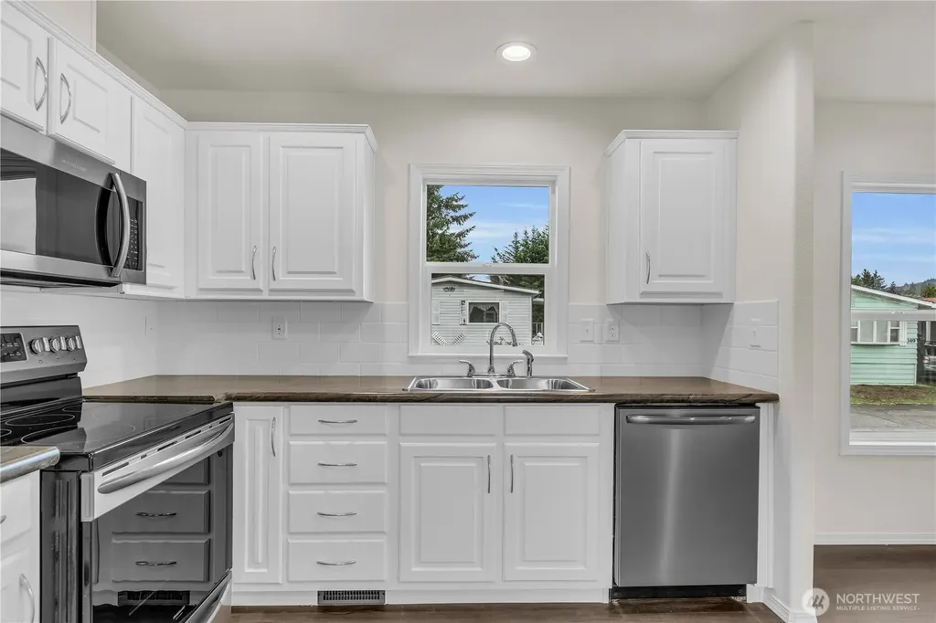 1111 Archwood Drive SW Olympia WA 98502