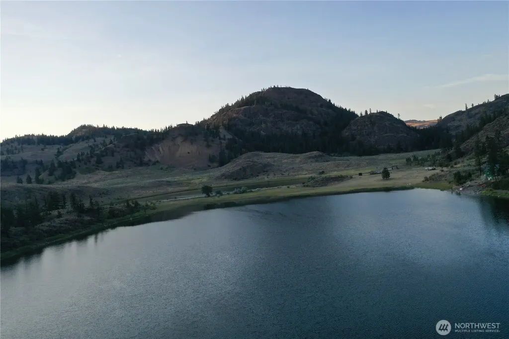 123 Lakefront Drive Oroville WA 98844