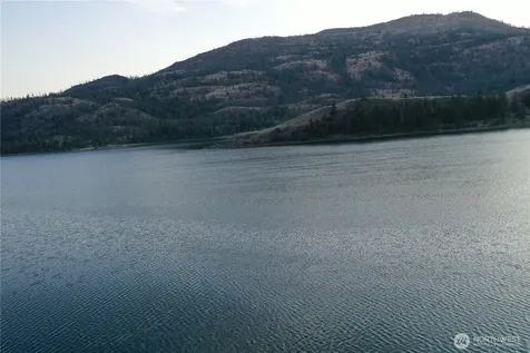 123 Lakefront Drive Oroville WA 98844