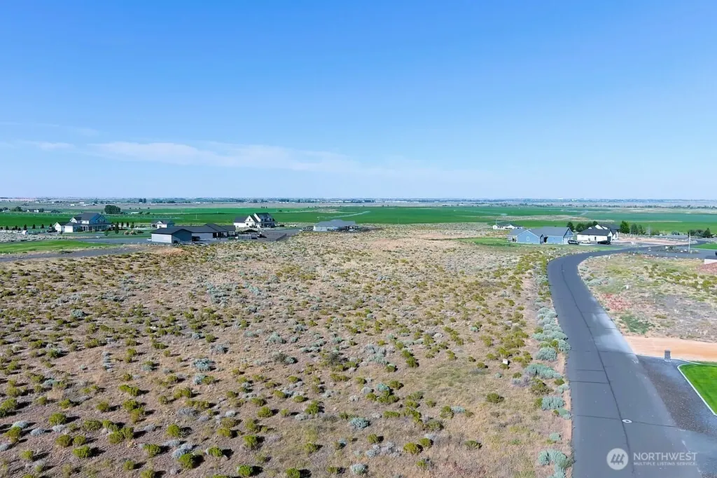 329 SE Desert Hills Loop Moses Lake WA 98837