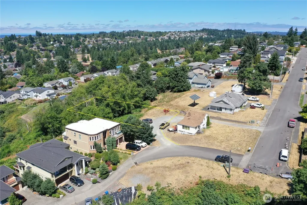 2910 44th Avenue NE Tacoma WA 98422
