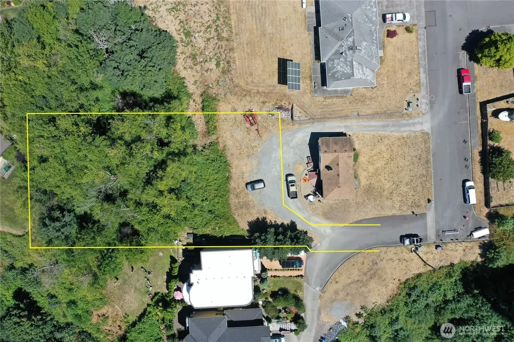 2910 44th Avenue NE Tacoma WA 98422