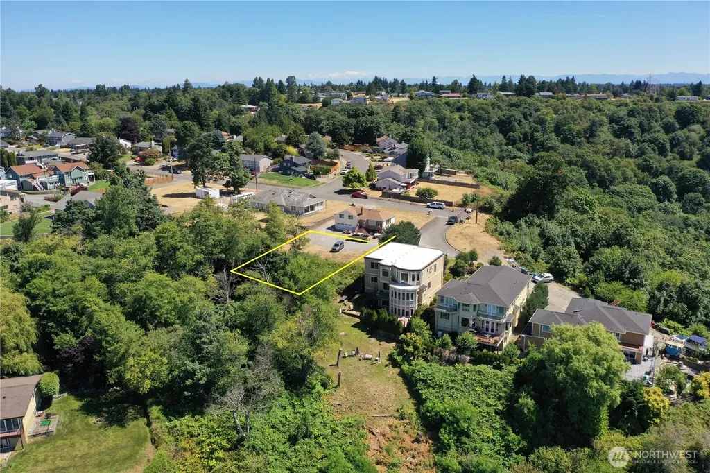 2910 44th Avenue NE Tacoma WA 98422