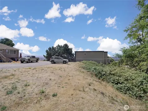 2910 44th Avenue NE Tacoma WA 98422