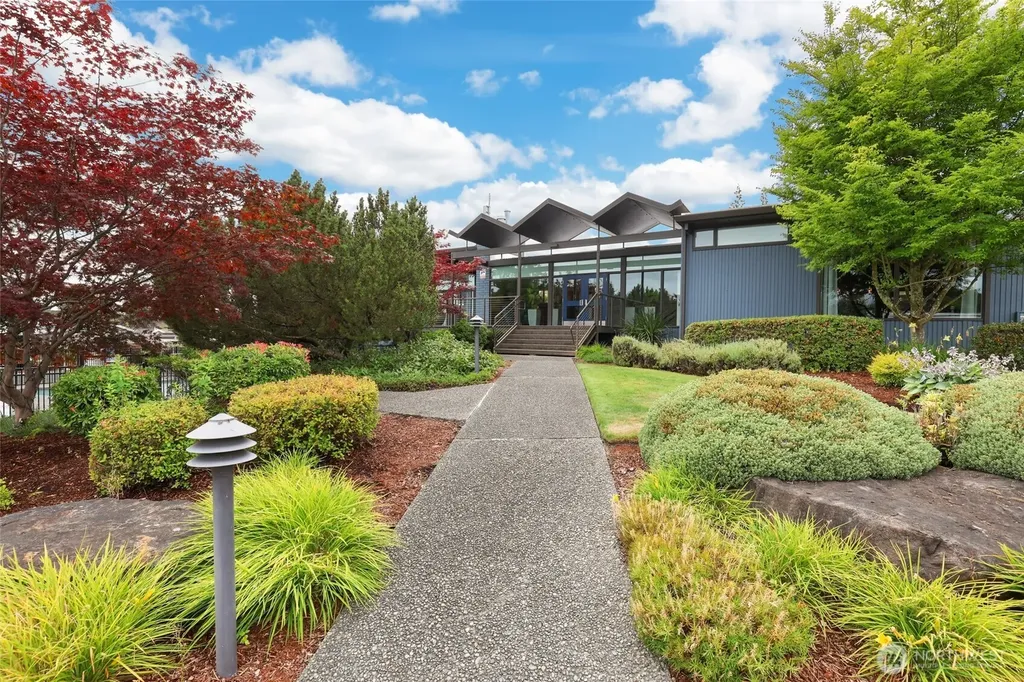 3431 S 180th Place Seatac WA 98188