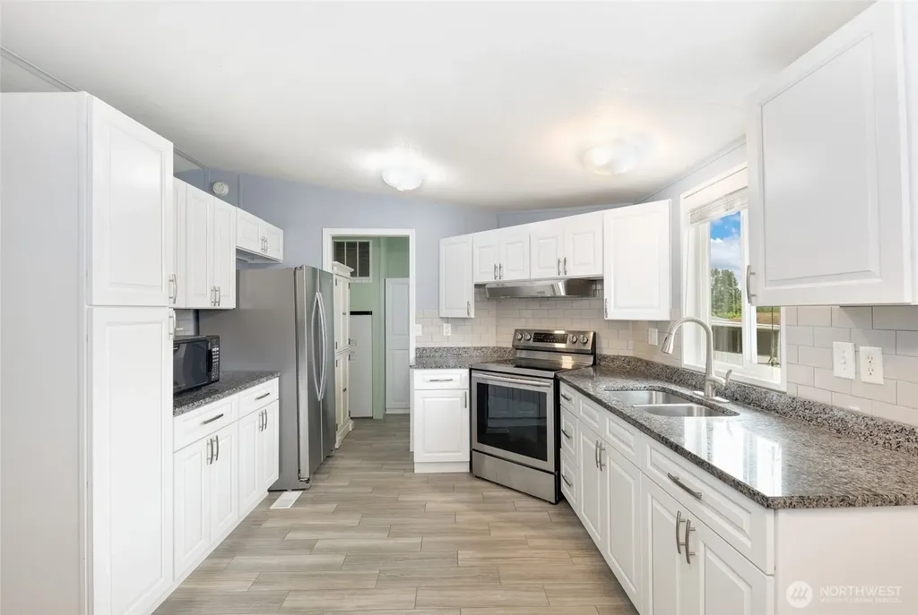 3431 S 180th Place Seatac WA 98188