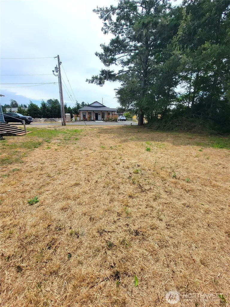 108 22nd Street NE Long Beach WA 98631