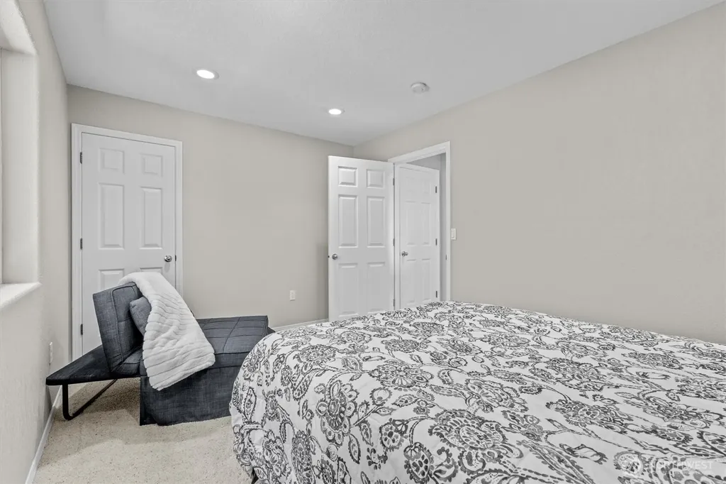1205 116th Lane Long Beach WA 98631