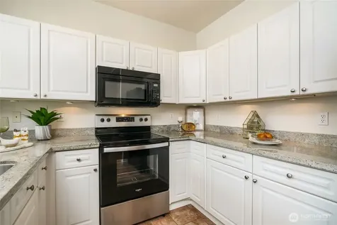 18606 NE 57th Street Redmond WA 98052