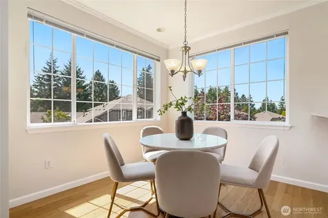 18606 NE 57th Street Redmond WA 98052