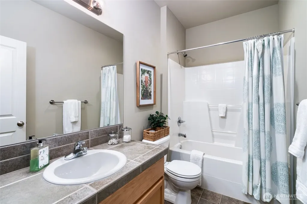 4702 Parkview Lane Mount Vernon WA 98274