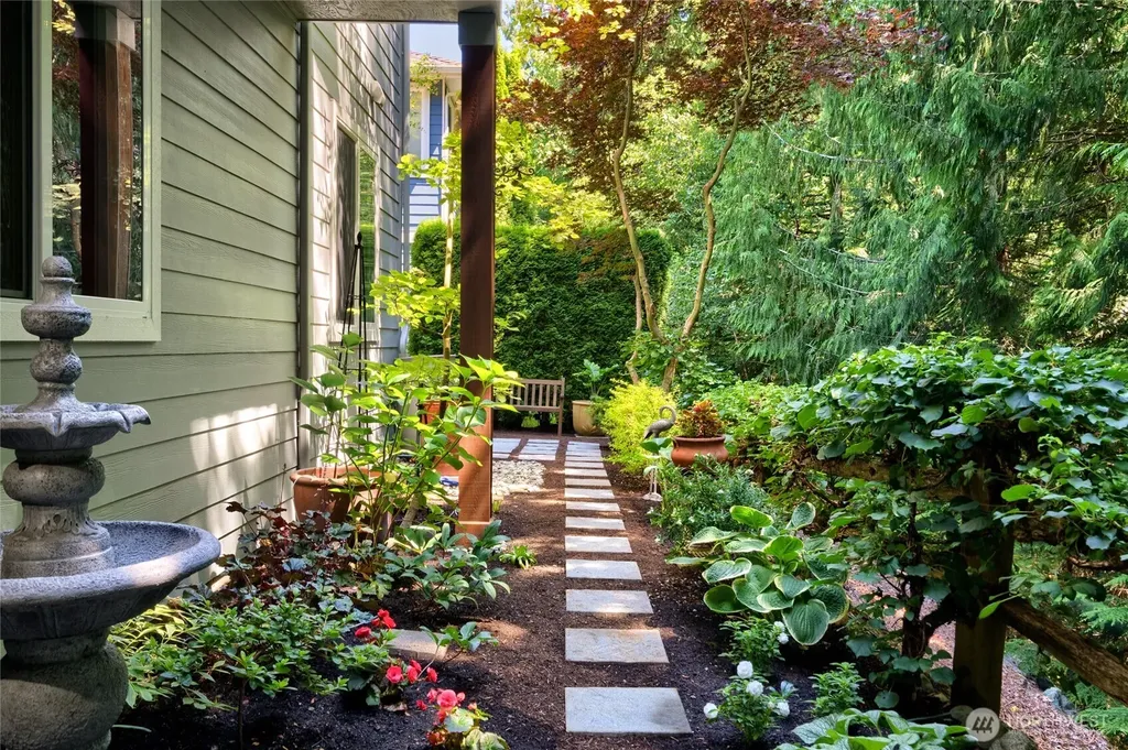 4702 Parkview Lane Mount Vernon WA 98274
