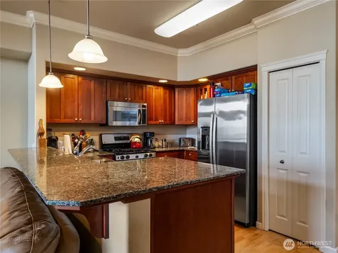 320 E 32nd Street Tacoma WA 98404