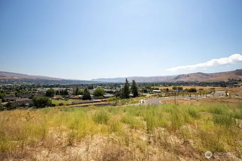 0 Lot 4 Farmstead Lane Wenatchee WA 98801