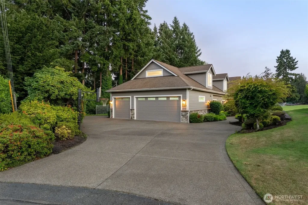 2609 Country Club Court NW Olympia WA 98502