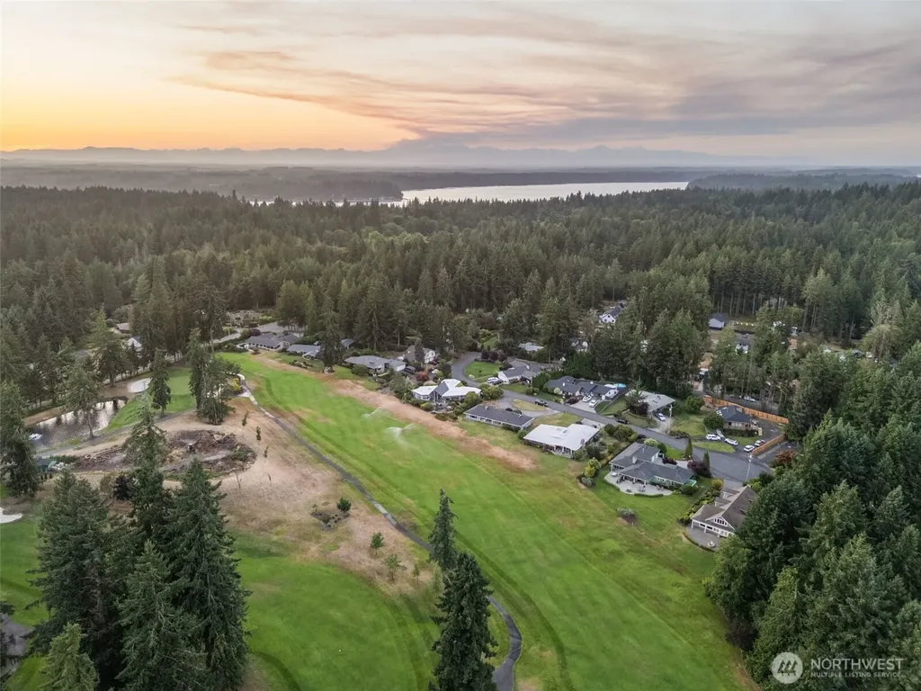 2609 Country Club Court NW Olympia WA 98502