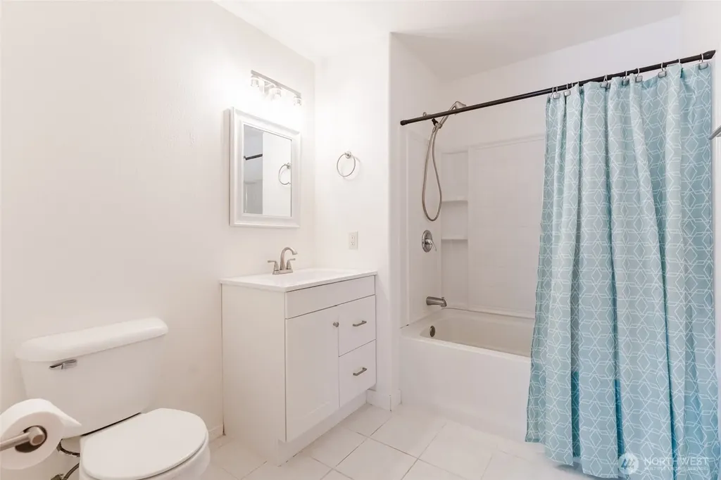 3374 Southbend Place Bellingham WA 98226