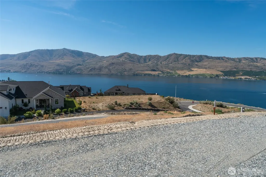 101 Lake Ridge Drive Chelan WA 98816