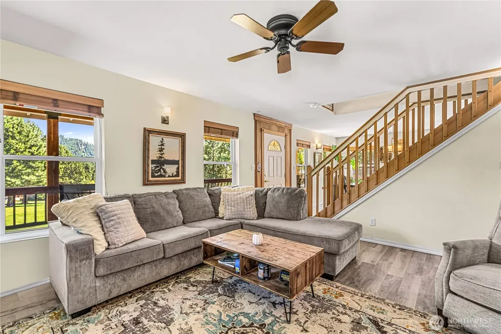 17558 River Road Leavenworth WA 98826