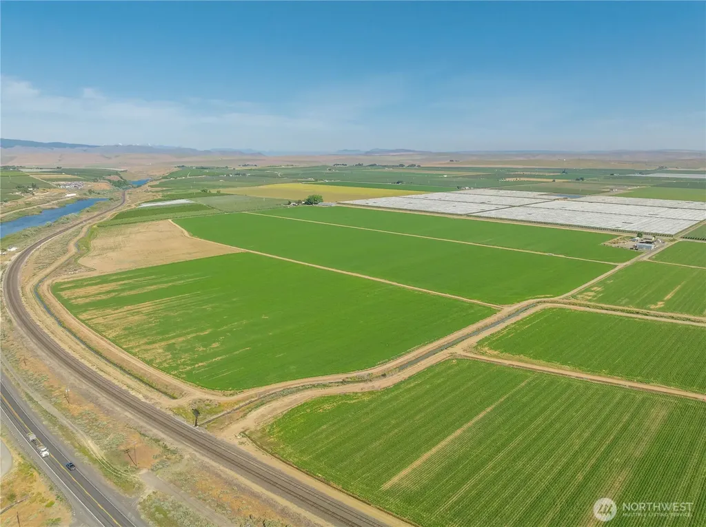 19527 Road 10.5 NW Quincy WA 98848