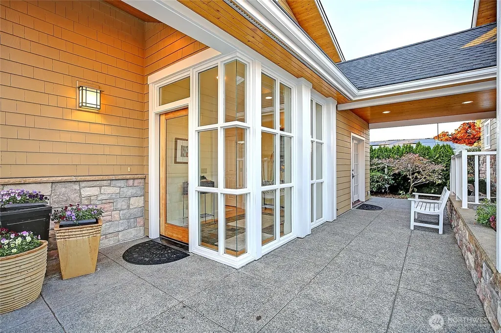 211 N Sunset Camano Island WA 98282
