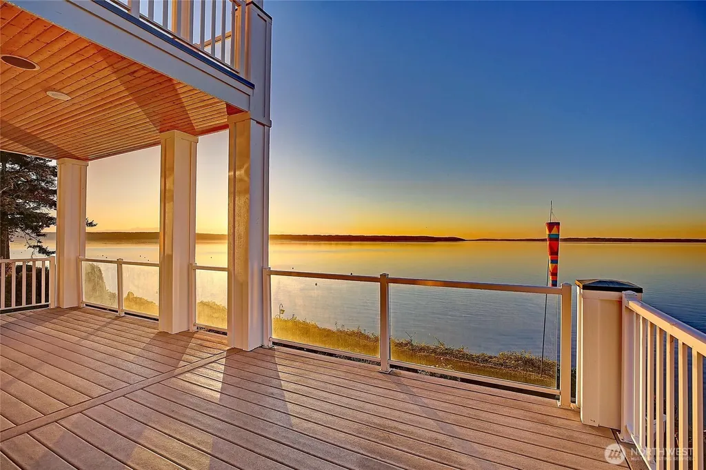211 N Sunset Camano Island WA 98282