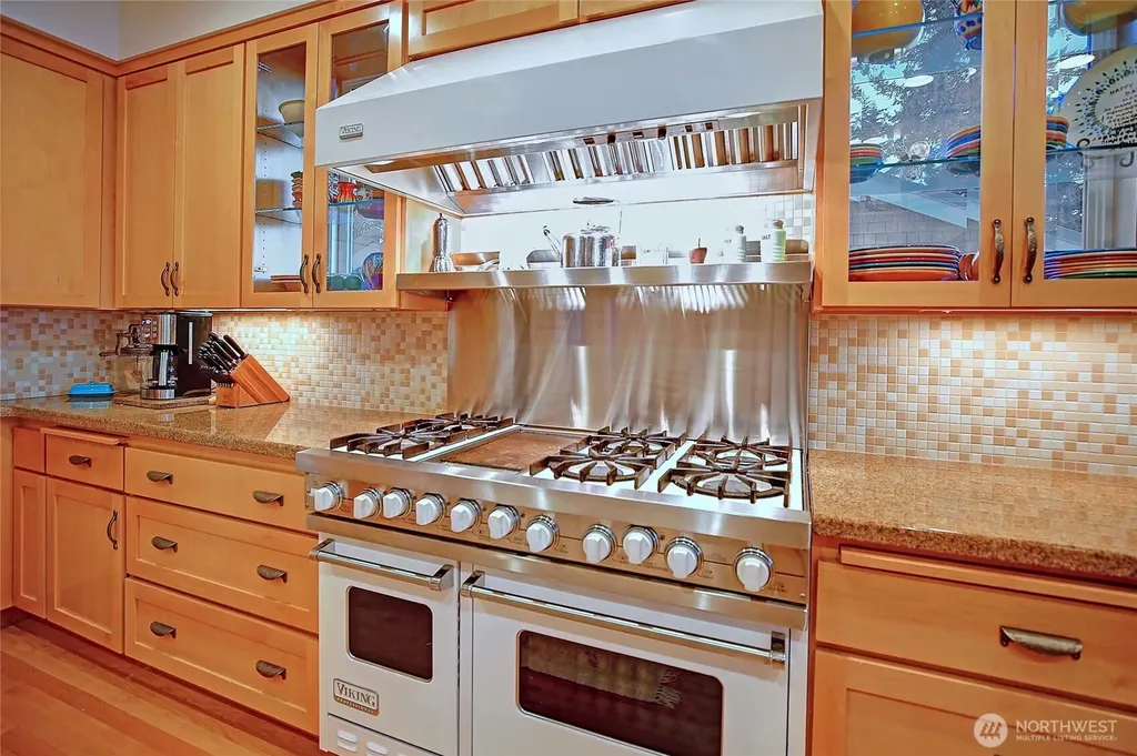 211 N Sunset Camano Island WA 98282