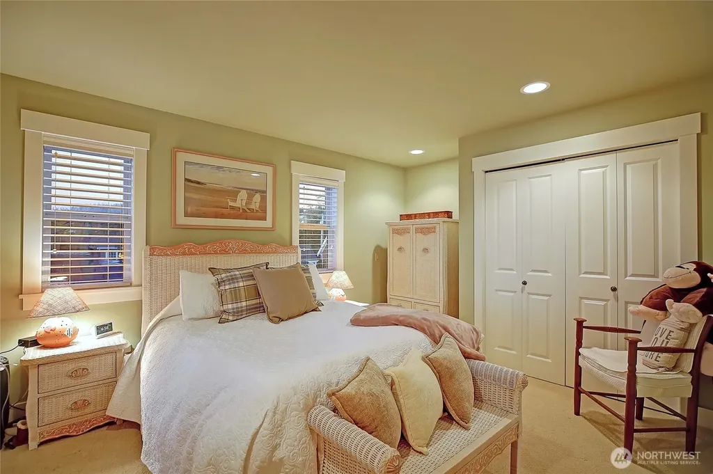 211 N Sunset Camano Island WA 98282
