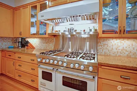 211 N Sunset Camano Island WA 98282