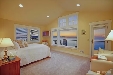 211 N Sunset Camano Island WA 98282