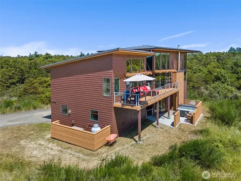 1505 Wild Rose Lane Westport WA 98595