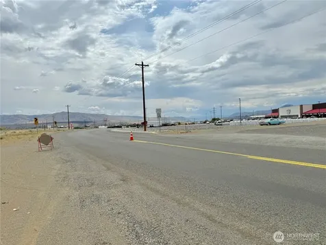 26 Old Riverside A Highway Omak WA 98841