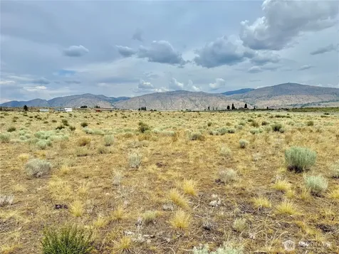 26 Old Riverside A Highway Omak WA 98841