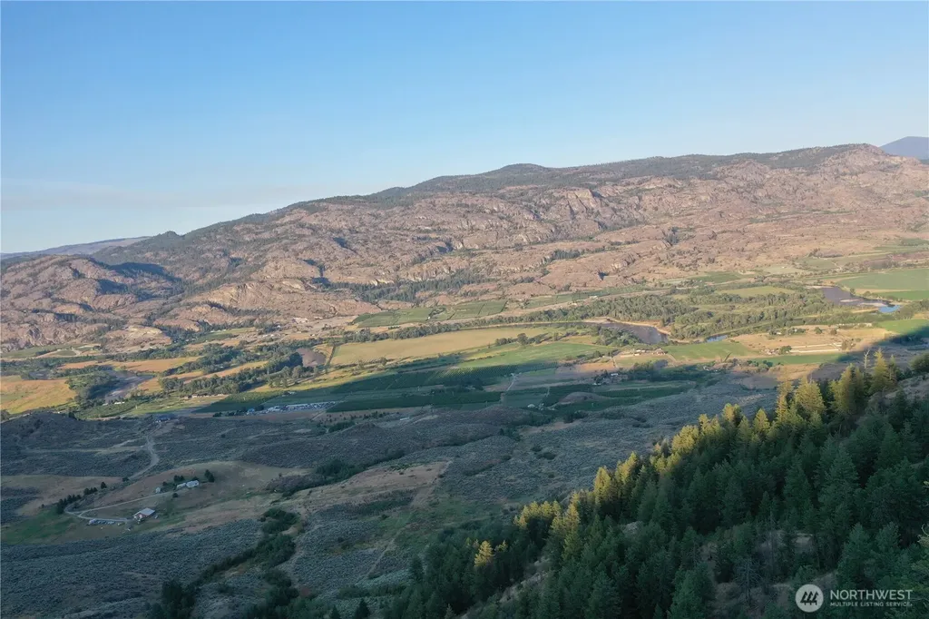 111 Eaglebluff Oroville WA 98844