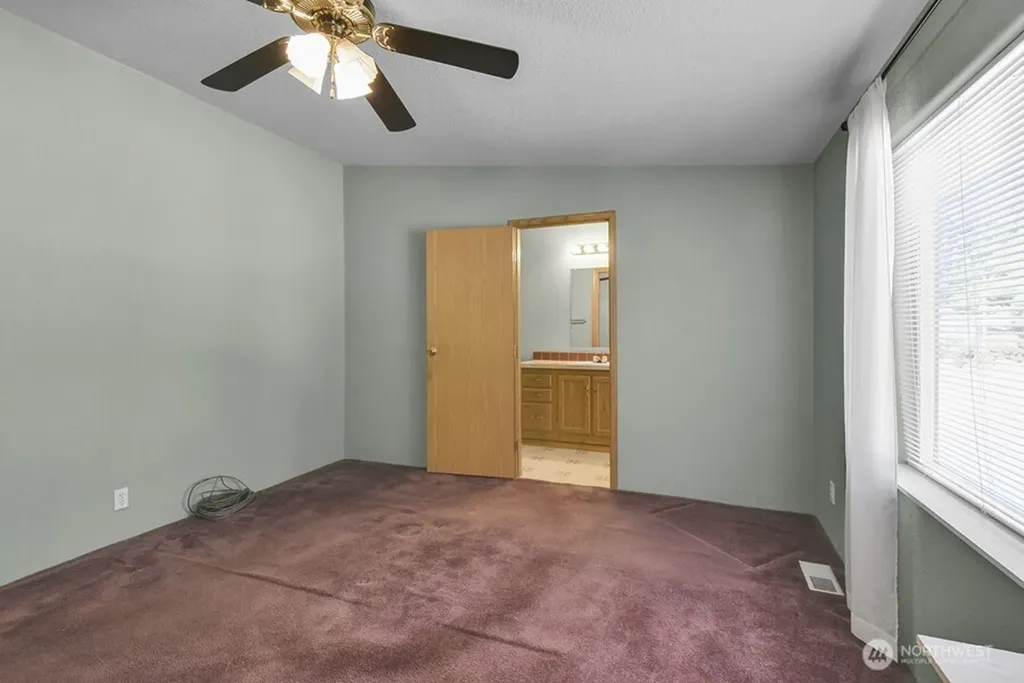 1630 Kimberly Avenue Enumclaw WA 98022