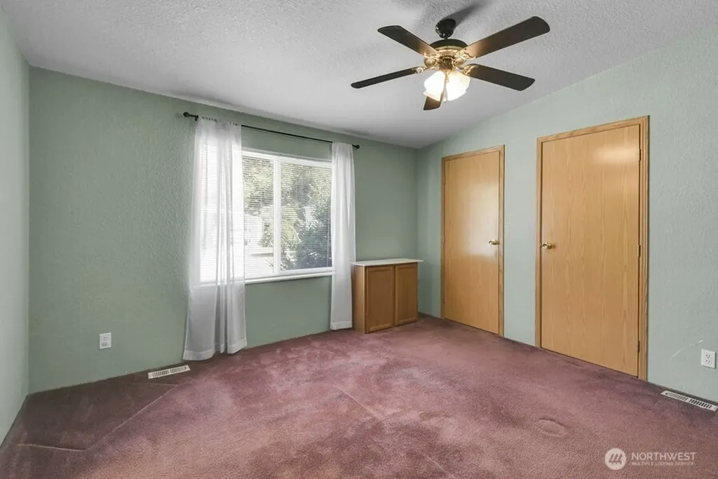 1630 Kimberly Avenue Enumclaw WA 98022