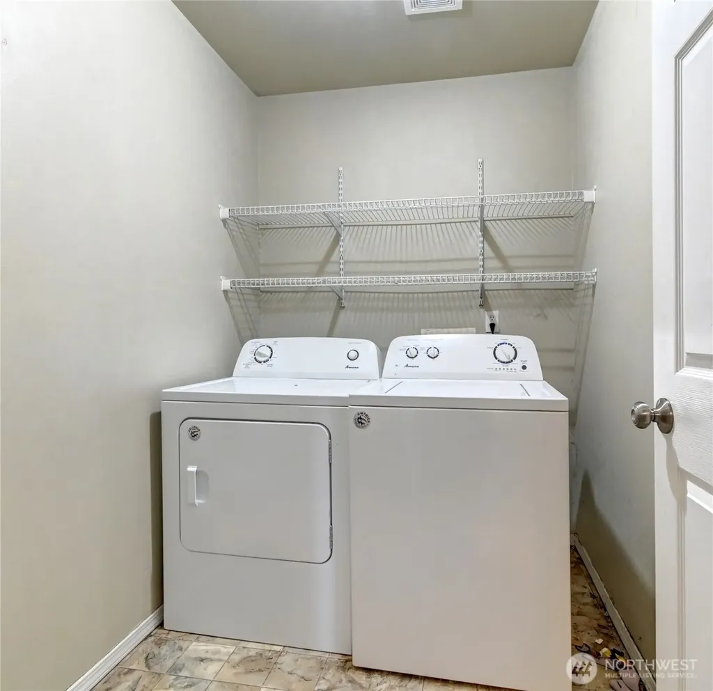16127 SE 256th Place Covington WA 98042