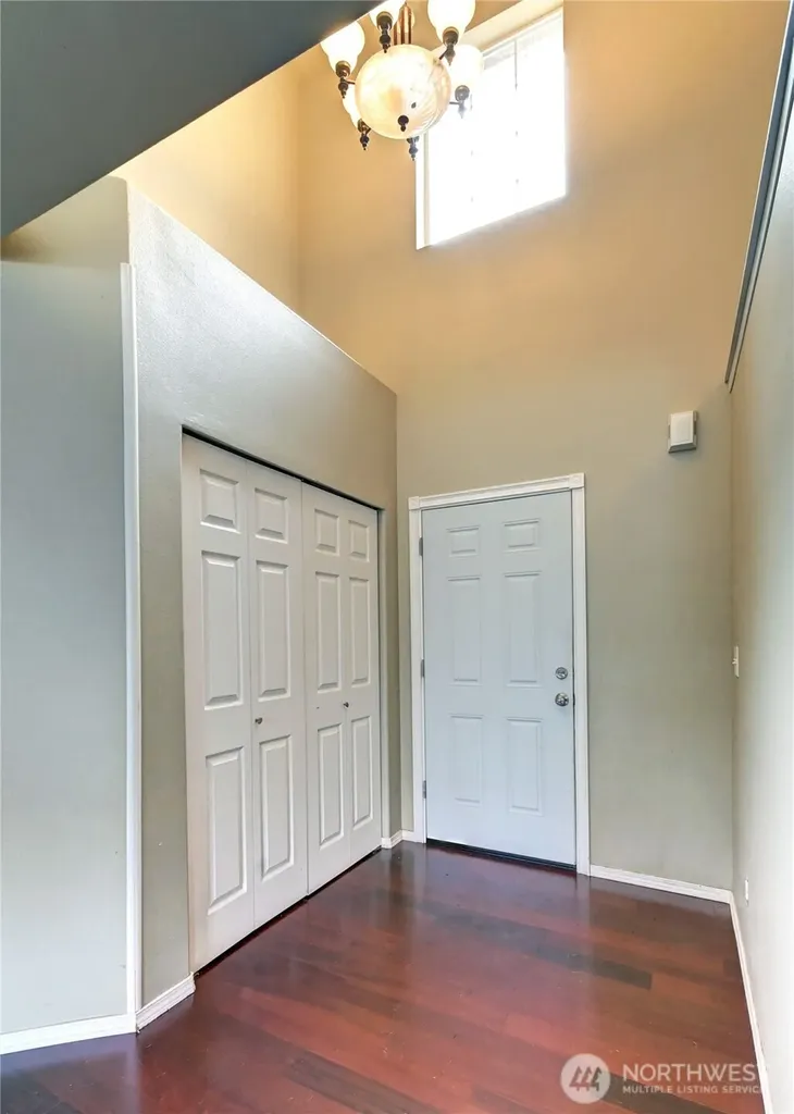 16127 SE 256th Place Covington WA 98042