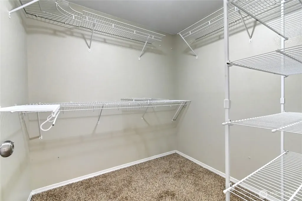 16127 SE 256th Place Covington WA 98042