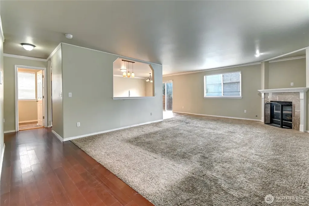 16127 SE 256th Place Covington WA 98042
