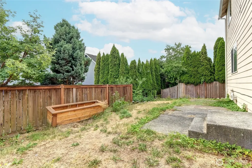 16127 SE 256th Place Covington WA 98042